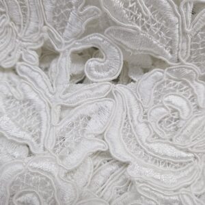 Tejido de guipur blanco bordado6